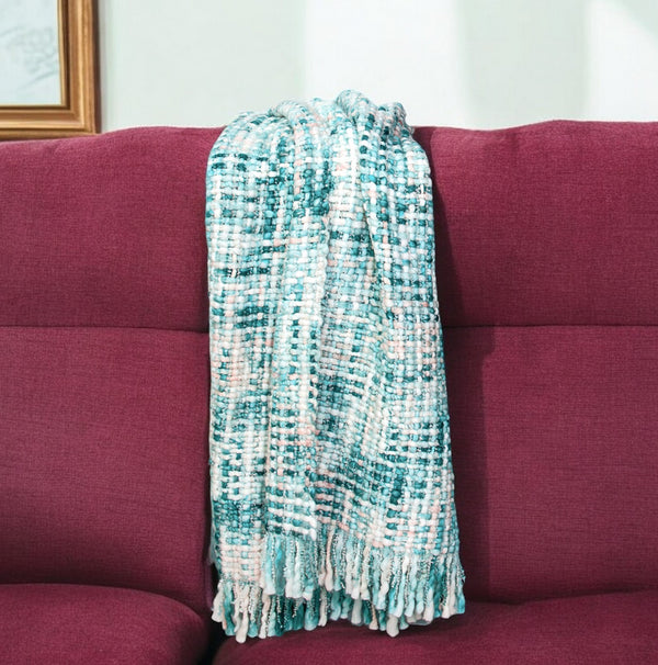 Homeroots 52" X 67" Aqua Woven Acrylic Throw Blanket  Acrylic 478510
