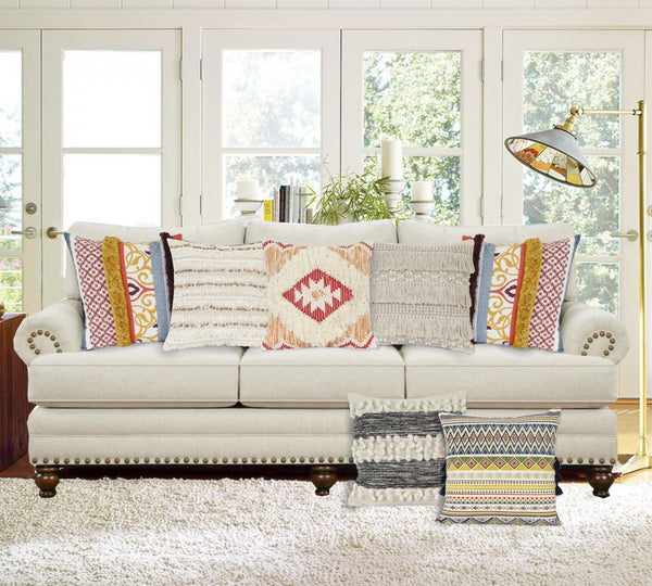 Homeroots 20" Quatrefoil Cotton Throw Pillow – Stylish Accent For Home Décor, Comfort & Chic Living Spaces   478570