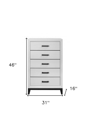Homeroots 31" White Wood Five Drawer Standard Chest  Solid And Manufactured Wood 478638