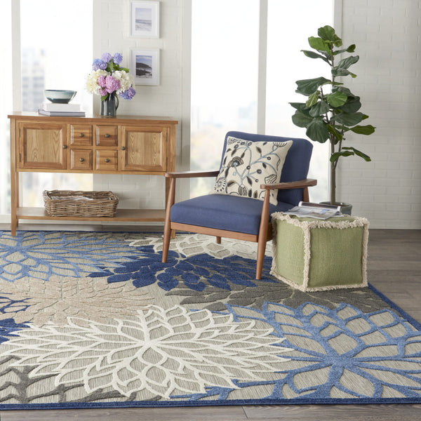 Homeroots 10' X 13' Blue Floral Non Skid Indoor Outdoor Area Rug  Polypropylene 479274