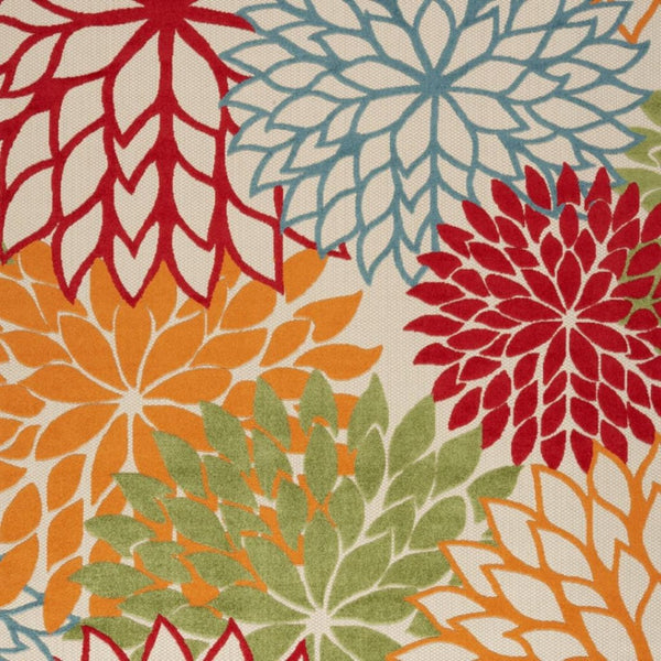 HomeRoots 9' Green and Ivory Indoor/Outdoor Area Rug - Tropical Style, Stain-Resistant, Durable & Easy Care 479276