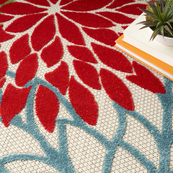 HomeRoots 9' Green and Ivory Indoor/Outdoor Area Rug - Tropical Style, Stain-Resistant, Durable & Easy Care 479276