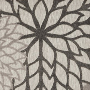 Homeroots 10' X 13' Silver Grey Floral Non Skid Indoor Outdoor Area Rug  Polypropylene 479293