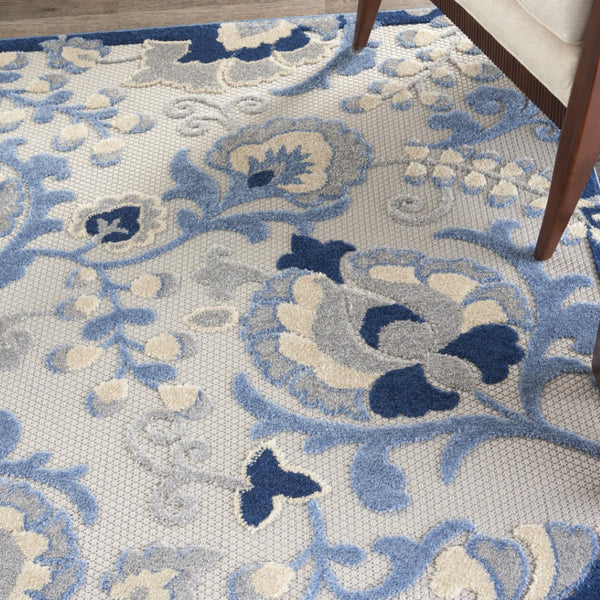 HomeRoots 5' Elegant Blue and Gray Indoor Outdoor Area Rug - Durable, Soft, Versatile for Any Space! 479317