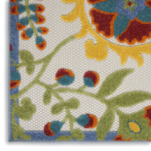 HomeRoots 10' Green and Ivory Indoor Outdoor Area Rug - Durable, Low-Maintenance Design for High-Traffic Spaces 479328