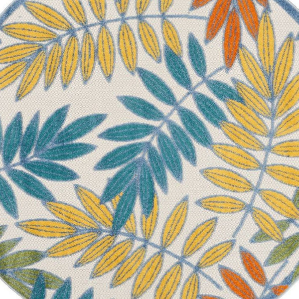 HomeRoots 5' Coastal-Inspired Ivory and Blue Round Area Rug for Indoor & Outdoor Spaces - Durable & Stylish 479340