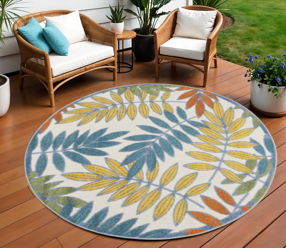 HomeRoots 8' Round Ivory and Blue Area Rug – Durable Indoor/Outdoor Soft Design for High-Traffic Spaces 479343