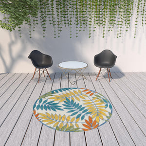 Homeroots 8' X 8' Ivory Round Floral Non Skid Indoor Outdoor Area Rug  Polypropylene 479343