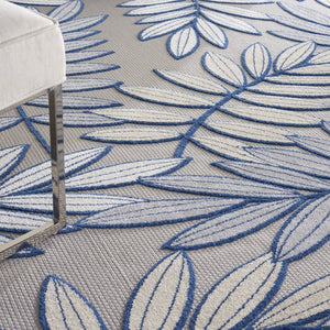 HomeRoots 12' X 15' Ivory and Blue Area Rug - Durable Indoor/Outdoor Design for Stylish Living Spaces & Patios 479346