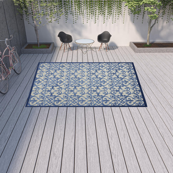 Homeroots 10' X 13' Grey And Blue Damask Non Skid Indoor Outdoor Area Rug  Polypropylene 479364