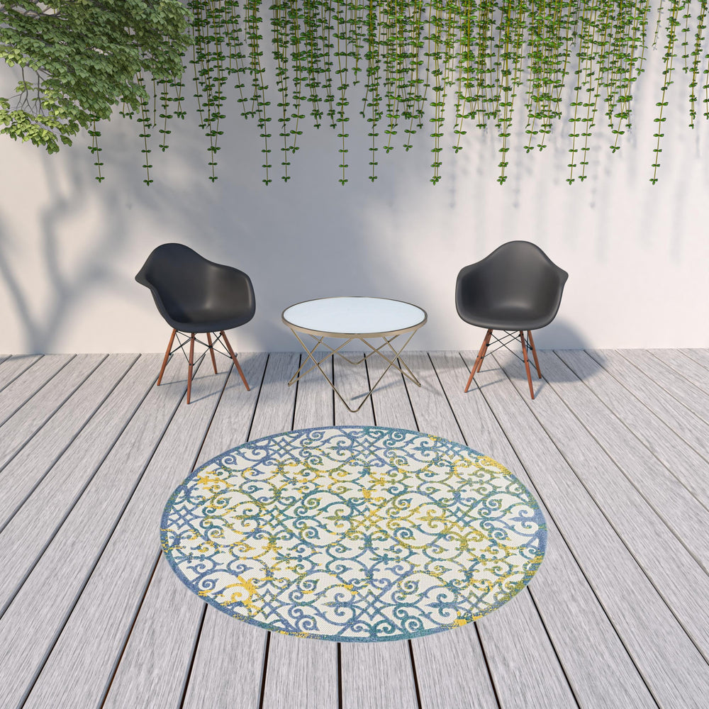 Homeroots 8' X 8' Ivory And Blue Round Damask Non Skid Indoor Outdoor Area Rug  Polypropylene 479372