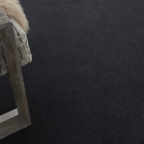 Homeroots 7' X 10' Black Stain Resistant Indoor Outdoor Area Rug   479444