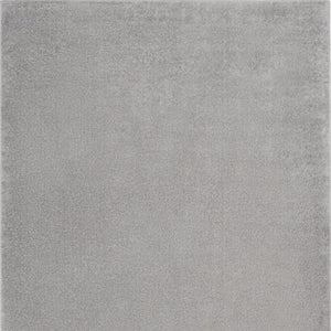 Homeroots 6' X 9' Silver Grey Indoor Outdoor Area Rug  Polypropylene 479583