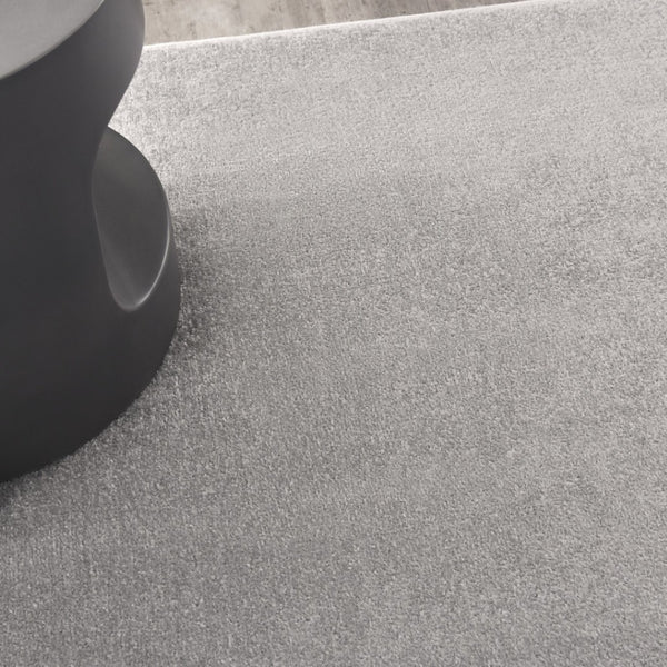 HomeRoots 7' Gray Square Area Rug – Versatile Indoor/Outdoor Comfort with Soft Low-Pile for High-Traffic Spaces 479584