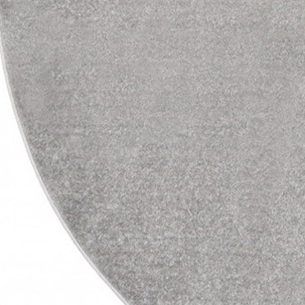 HomeRoots 8' Gray Round Indoor-Outdoor Area Rug - Durable, Pet-Friendly Design for Elegant Spaces & Comfort 479588