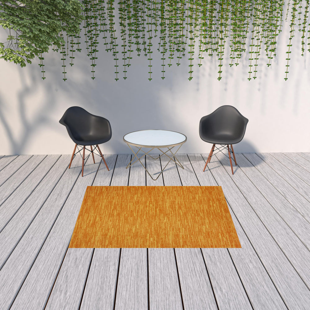 Homeroots 5' X 7' Sunburst Non Skid Indoor Outdoor Area Rug  Polypropylene 479607