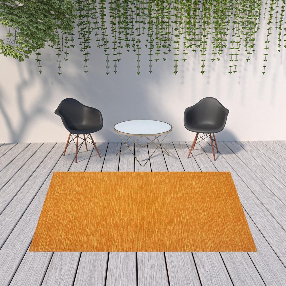 Homeroots 7' X 10' Sunburst Non Skid Indoor Outdoor Area Rug  Polypropylene 479612