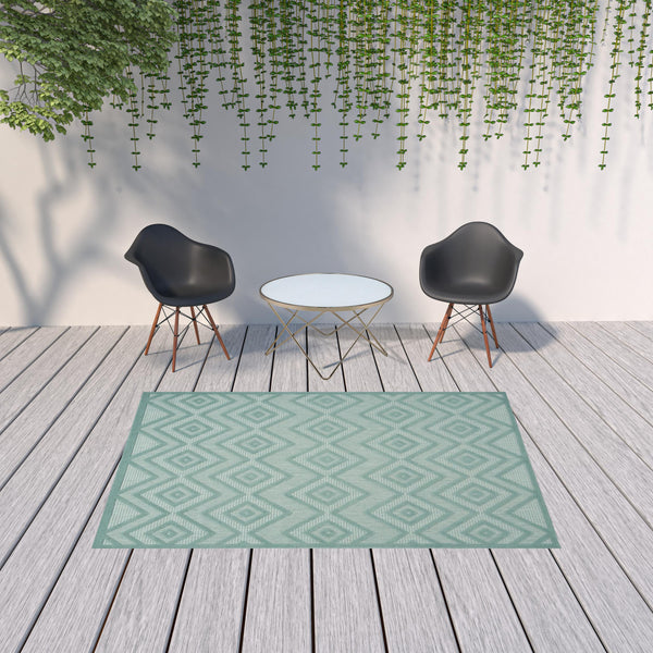 Homeroots 6' X 9' Aqua And Teal Argyle Indoor Outdoor Area Rug  Polypropylene And Polyester 479651