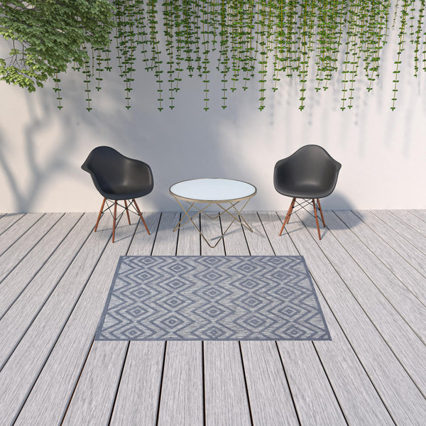 Homeroots 5' X 7' Denim Blue Argyle Indoor Outdoor Area Rug  Polypropylene And Polyester 479661