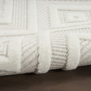HomeRoots 6' X 9' Ivory Area Rug - Elegant Indoor/Outdoor Decor with Argyle Pattern, Durable & Easy Care 479667