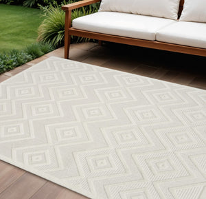 HomeRoots 6' X 9' Ivory Area Rug - Elegant Indoor/Outdoor Decor with Argyle Pattern, Durable & Easy Care 479667