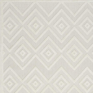 HomeRoots 6' X 9' Ivory Area Rug - Elegant Indoor/Outdoor Decor with Argyle Pattern, Durable & Easy Care 479667