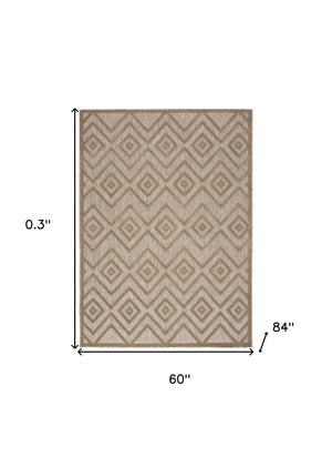 Homeroots 5' X 7' Natural Beige Argyle Indoor Outdoor Area Rug  Polypropylene And Polyester 479669