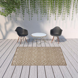 Homeroots 6' X 9' Natural Beige Argyle Indoor Outdoor Area Rug  Polypropylene And Polyester 479671