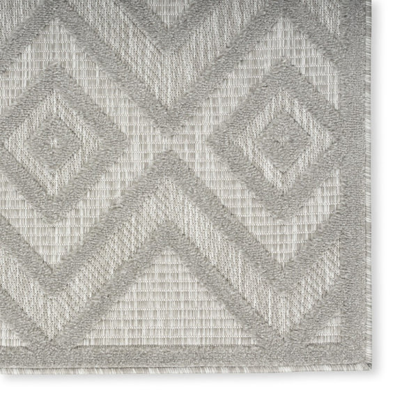 HomeRoots 6' Gray Indoor Outdoor Area Rug - Stylish Argyle Design, Durable, Low-Maintenance for All Spaces 479679