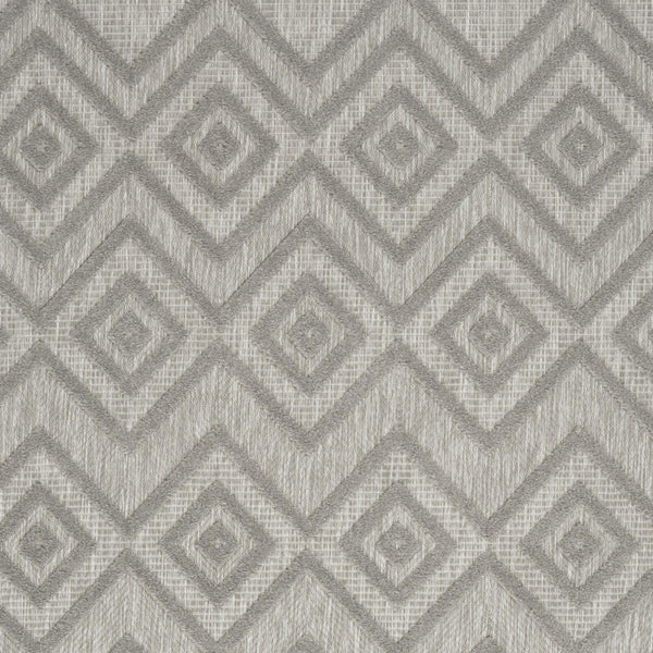 Homeroots 6' X 9' Silver Grey Argyle Indoor Outdoor Area Rug  Polypropylene And Polyester 479679