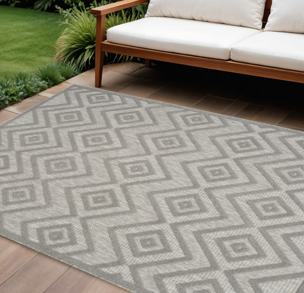 HomeRoots 6' Gray Indoor Outdoor Area Rug - Stylish Argyle Design, Durable, Low-Maintenance for All Spaces 479679