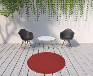 Homeroots 6' X 6' Brick Red Round Non Skid Indoor Outdoor Area Rug  Polypropylene 479806