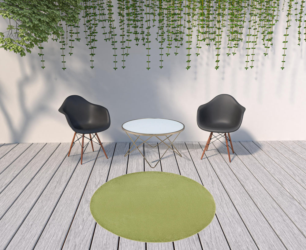 Homeroots 6' X 6' Green Round Non Skid Indoor Outdoor Area Rug  Polypropylene 479811
