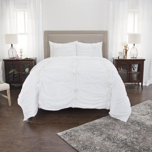 Homeroots White Queen 100% Cotton 300 Thread Count Machine Washable Down Alternative Comforter   479850