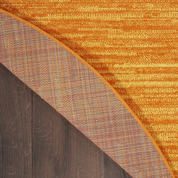 Homeroots 6' X 6' Sunburst Round Non Skid Indoor Outdoor Area Rug  Polypropylene 479860