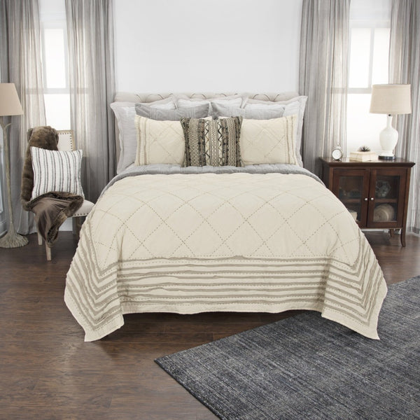 HomeRoots Ivory Kantha Quilt Set - King Size, Artisan-Crafted Cotton, Lightweight for All-Season Comfort & Style 479869