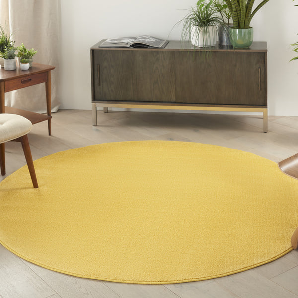 Homeroots 6' X 6' Yellow Round Non Skid Indoor Outdoor Area Rug  Polypropylene 479871