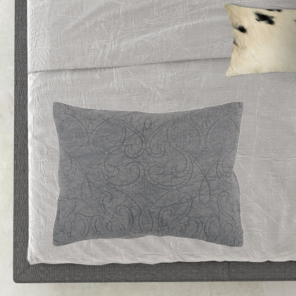 HomeRoots Gray Damask Queen Quilt - Timeless Elegance, Soft Polyester Comforter, All-Season Versatility, Durable Design 479882