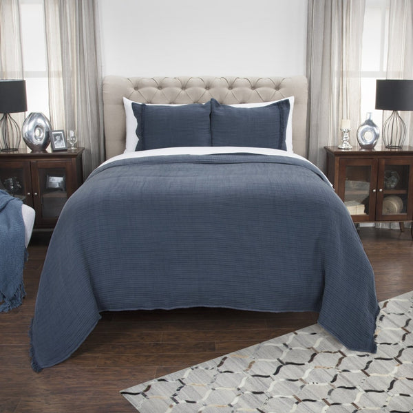 HomeRoots Indigo Checkered Queen Quilt for Stylish Comfort | Soft Cotton, Easy-Care, Year-Round Warmth 479901