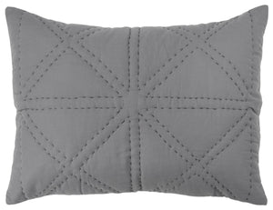 HomeRoots Gray Geometric King Quilt - Modern Comfort Bedding Set, All-Season Soft Cotton for Cozy Sleep Experience 479914