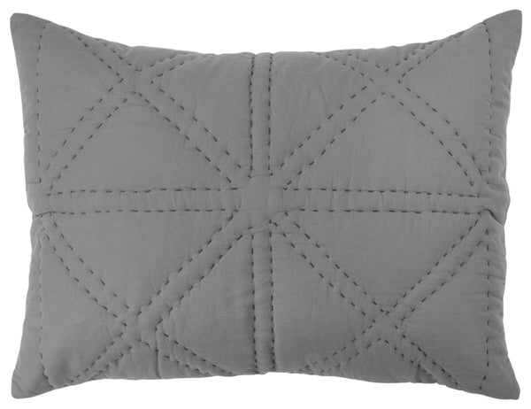 HomeRoots Gray Geometric King Quilt - Modern Comfort Bedding Set, All-Season Soft Cotton for Cozy Sleep Experience 479914
