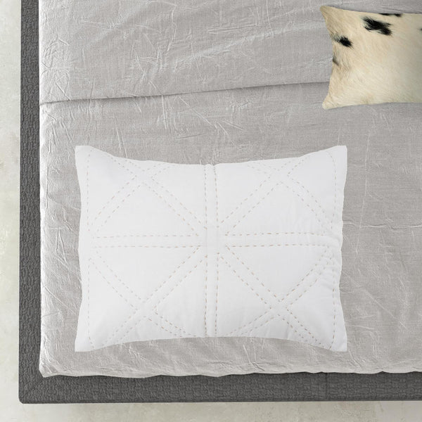 Homeroots White Queen 100% Cotton 300 Thread Count Machine Washable Down Alternative Comforter  100% Cotton 479921