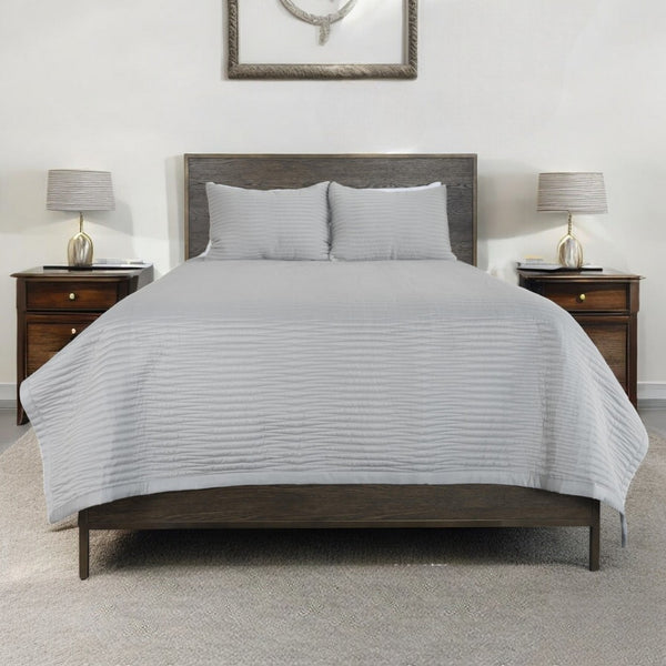 HomeRoots Set of Three Gray Geometric King Quilt – Modern Comfort & Style for All-Season Luxury Bedding 479924