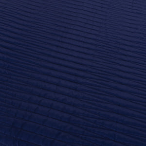 HomeRoots Indigo King Quilt - Luxurious Geometric Design, Soft Microfiber, All-Season Comfort, Easy Care! 479930