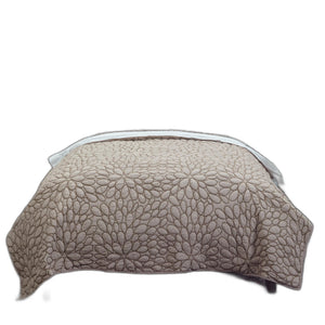 Homeroots Dark Blush King 100% Cotton 300 Thread Count Machine Washable Down Alternative Comforter  100% Cotton 479943