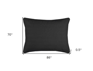 Homeroots Black Twin 100% Cotton 300 Thread Count Machine Washable Down Alternative Comforter  100% Cotton 479951