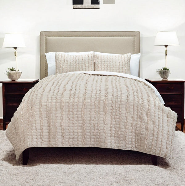 HomeRoots Blush Striped Queen Quilt - Soft Cotton Comfort, All-Season Lightweight Coverlet for Elegant Bedrooms 479970