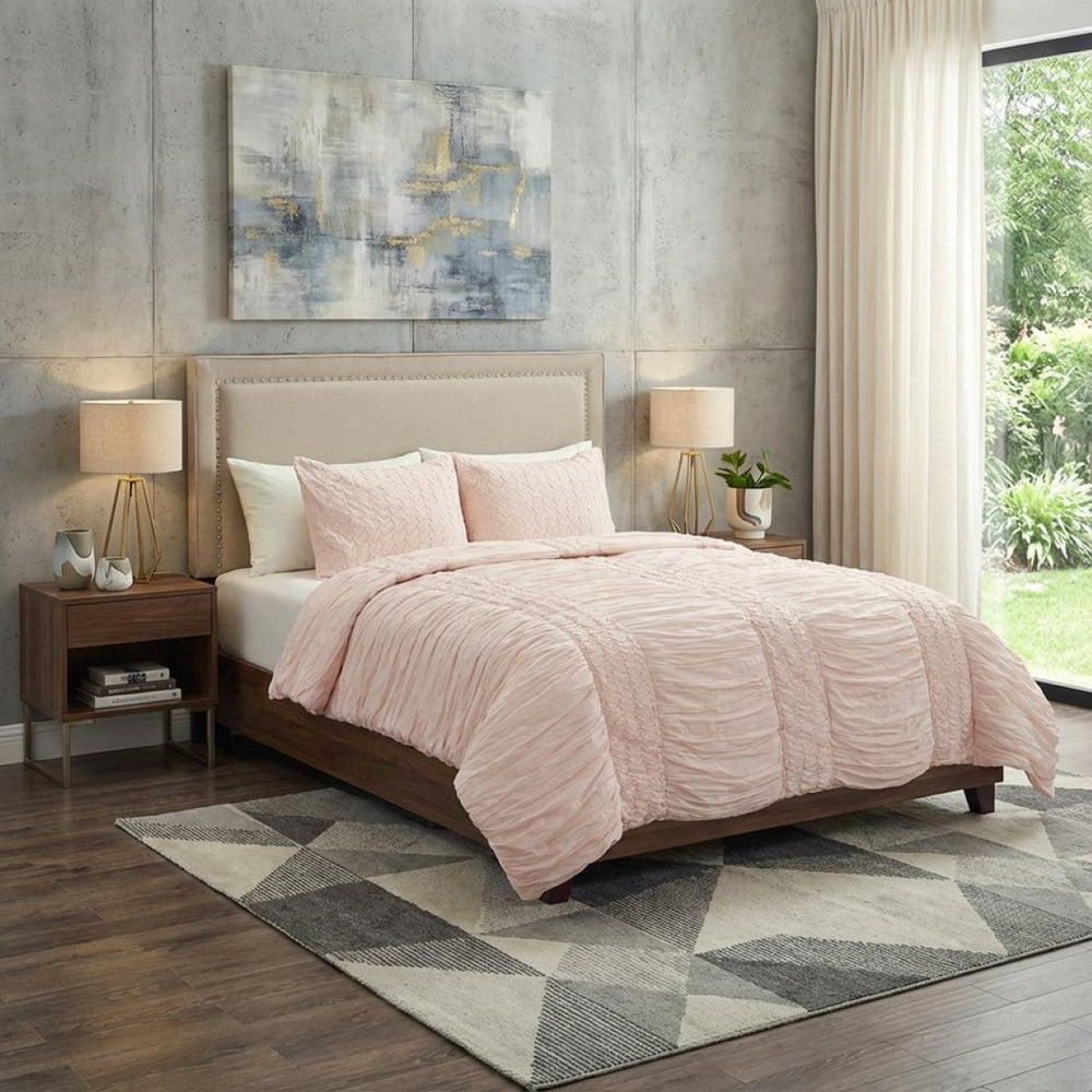 HomeRoots Pink Geometric King Quilt - Elegant Cotton Coverlet for All-Season Comfort & Timeless Style Update 479971