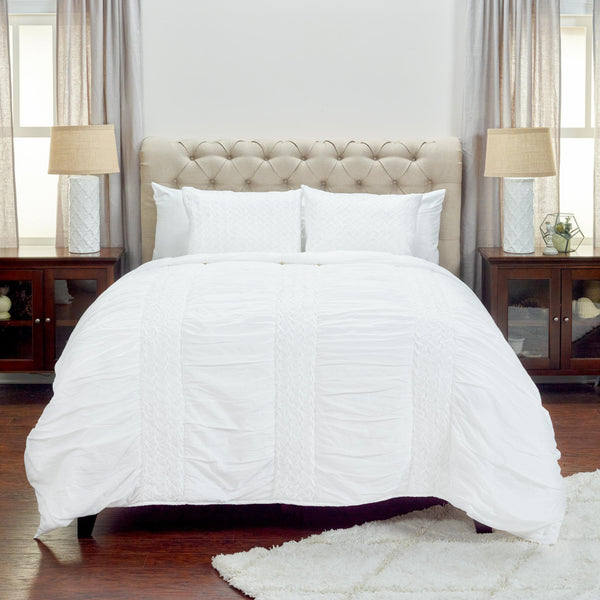 Homeroots White Queen 100% Cotton 300 Thread Count Machine Washable Down Alternative Comforter  100% Cotton 479980