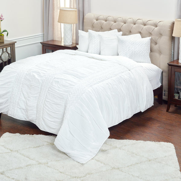 Homeroots White Queen 100% Cotton 300 Thread Count Machine Washable Down Alternative Comforter  100% Cotton 479980